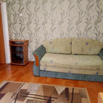 Жуля Верна бульв. (Ромена Роллана), 4