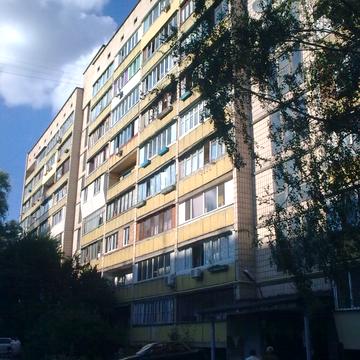 Михайла Котельникова вул., 7