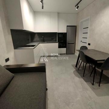 Дніпровська набережна вул., 18-А