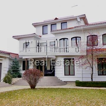 Лугова вул.