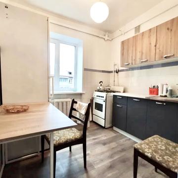 Салютна вул., 19