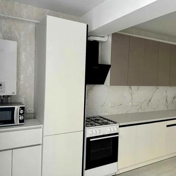 Інглезі вул. (25-ї Чапаєвської Дивізії), 12