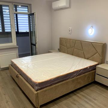 Вячеслава Чорновола вул., 27