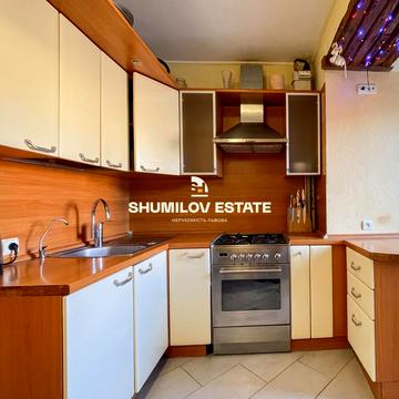 Опанаса Сластіона вул., 58