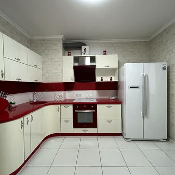 Григорія Ващенка вул., 1