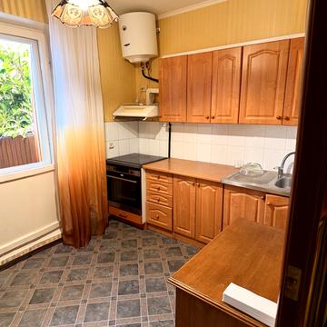 Михайла Гришка вул., 10