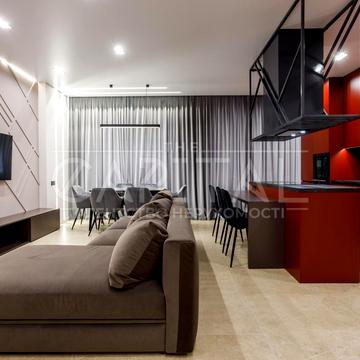 Академіка Заболотного вул., 1-Б