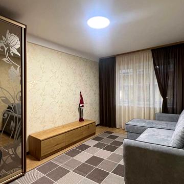 Оболонський просп., 16