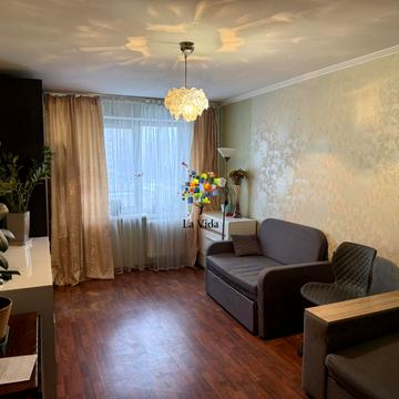 Академіка Корольова просп., 12-Л