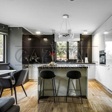 Фізкультурна вул.