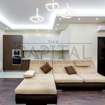 Саперне Поле вул., 12