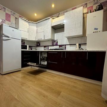 Боголюбова вул., 8