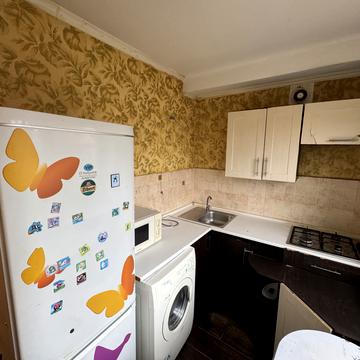 Празька вул., 25