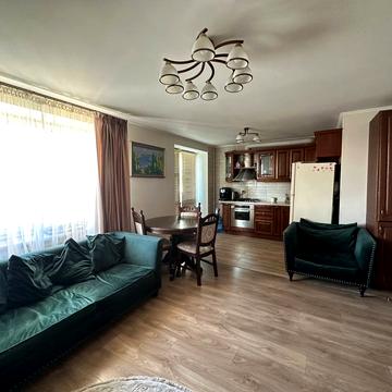 Соборна вул., 32