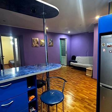 Троїцька вул. (Червона), 42