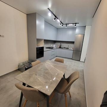 Вячеслава Липинського вул. (), 29-В