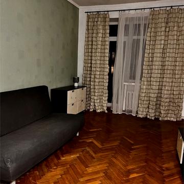 Лондонська вул. (Пітерська), 6