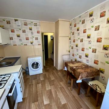 Набережна Перемоги вул., 78