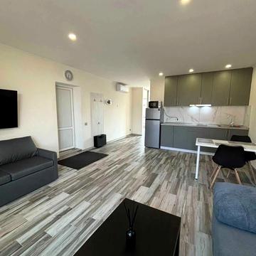 Телевізійна вул., 13