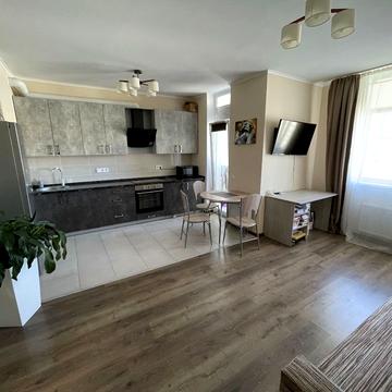 Петра Калнишевського вул. (Михайла Майорова), 6