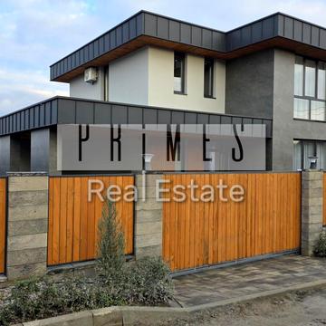 Грушева вул., 7