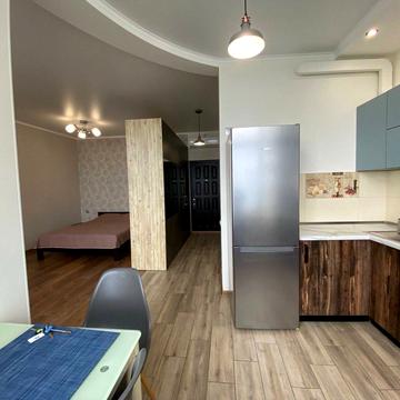 Валерія Самофалова вул. (Каманіна), 16а/2