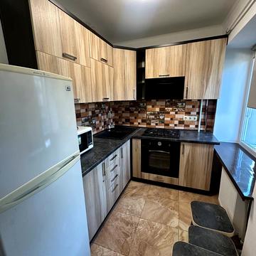 Степана Бандери вул., 6