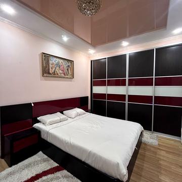 Євгена Коновальця вул., 44