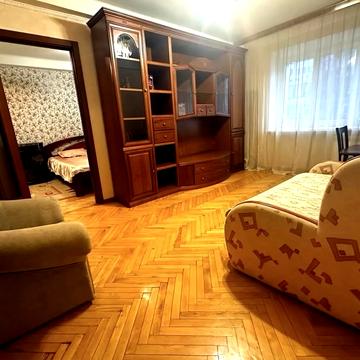 Лесі Українки бульв., 28