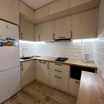 Павла Глазового вул. (Балакіна), 1