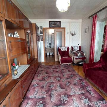 Льва Ландау просп. (50-річчя СРСР), 12