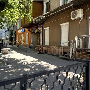 Пастера вул., 14