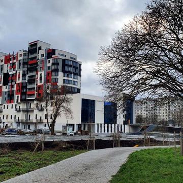 Прибузька вул., (Будинок)