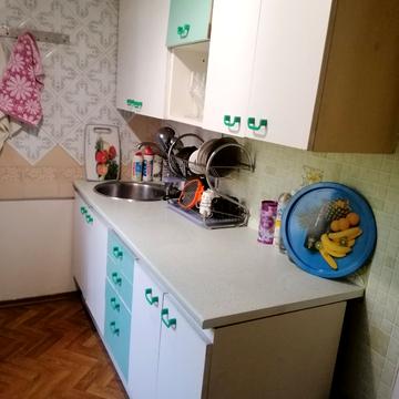 Небесної Сотні просп. (Маршала Жукова), 3/2