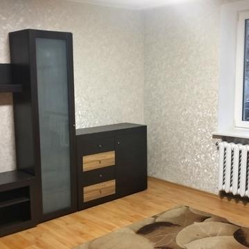 Героїв Нацгвардії вул. (Некрасова), 8