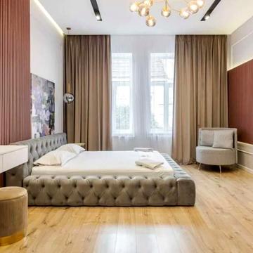 Миколи Леонтовича вул., 17