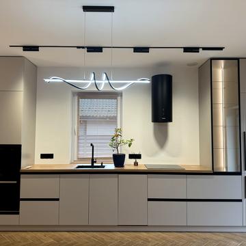 вул. (1 Травня)