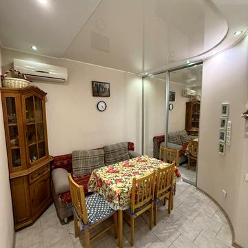 Зоопаркова вул., 12