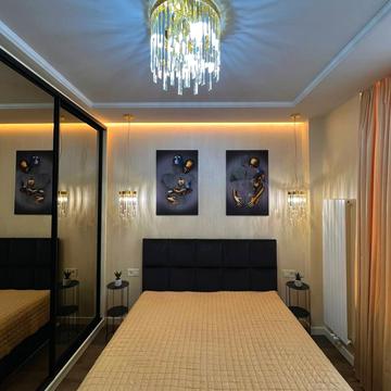 Вячеслава Чорновола вул. (), 5