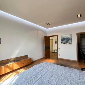 Гоголівська вул., 14