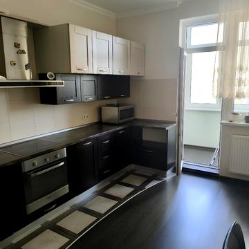 Генерала Шаповала вул. (Механізаторів), 2