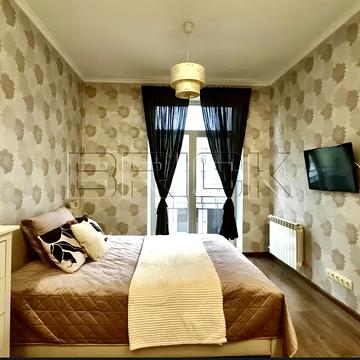 Велика Васильківська вул. (Червоноармійська), 134