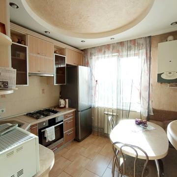 Героїв Крут вул. (Черепіна), 10