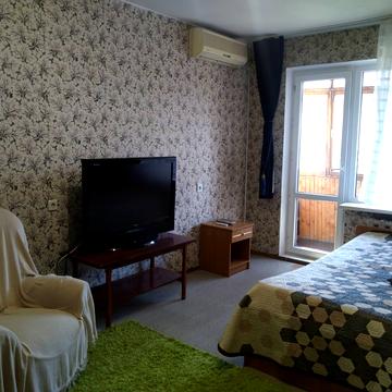 Сімї Глодан вул., 13