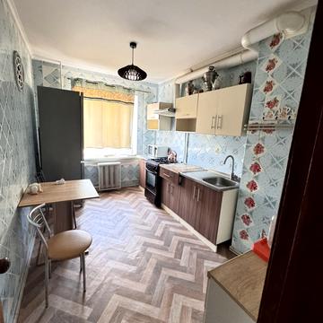 Академіка Корольова вул., 34