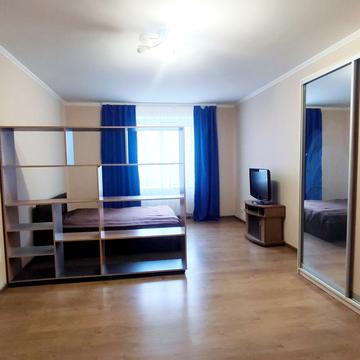 Паркова вул., 12