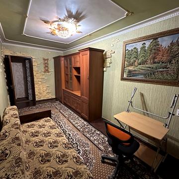 Олега Бондаренка вул. (28-ї Армії), 4