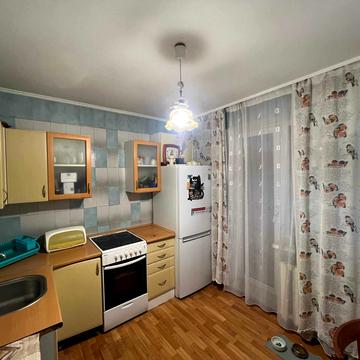 Голосіївський просп. (40-річчя Жовтня), 11