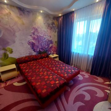 Євгена Чикаленка вул., 81