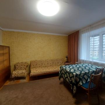 Добровольців вул. (Маршала Говорова), 3а